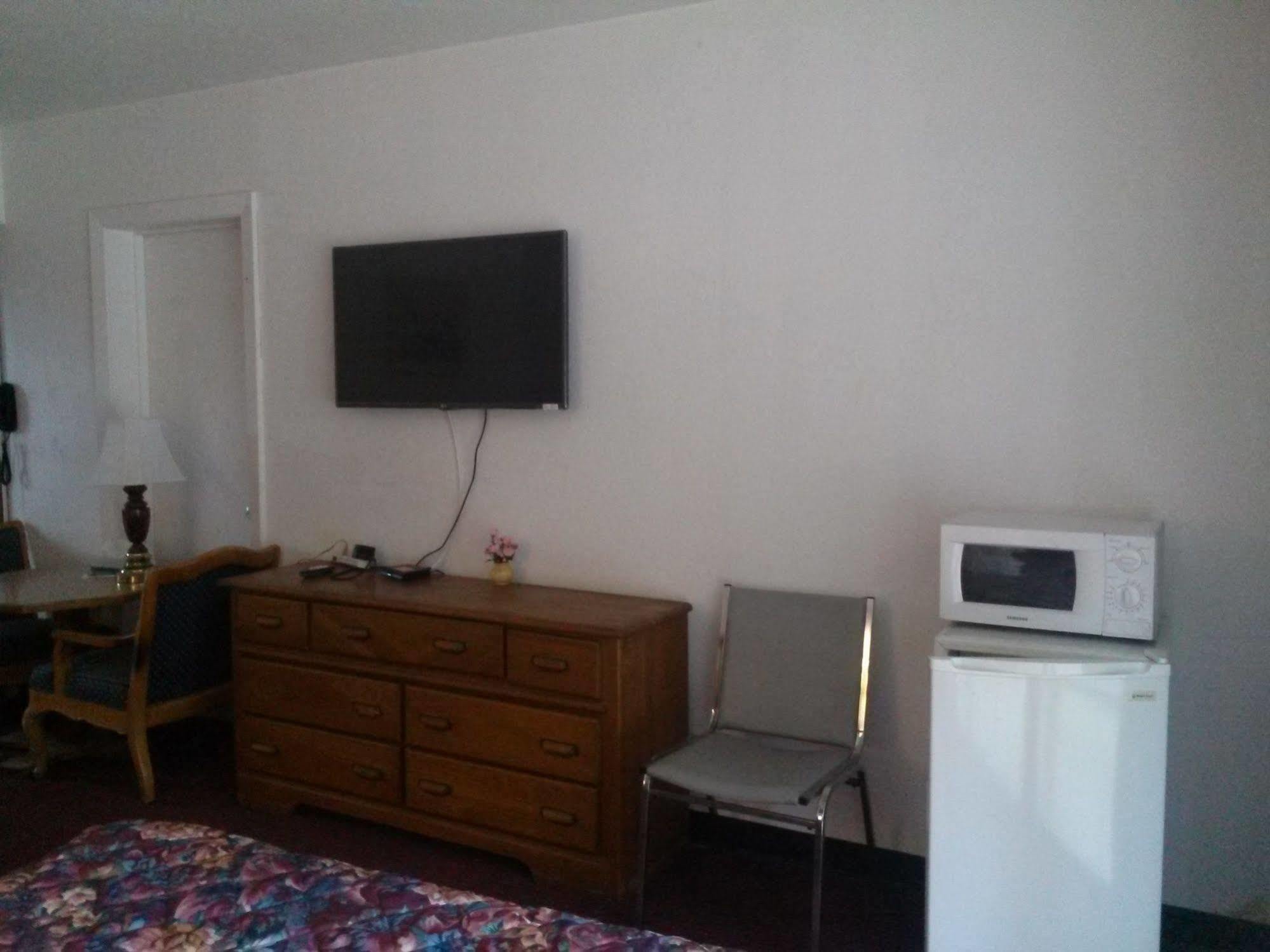 Budget Inn ألباني المظهر الخارجي الصورة